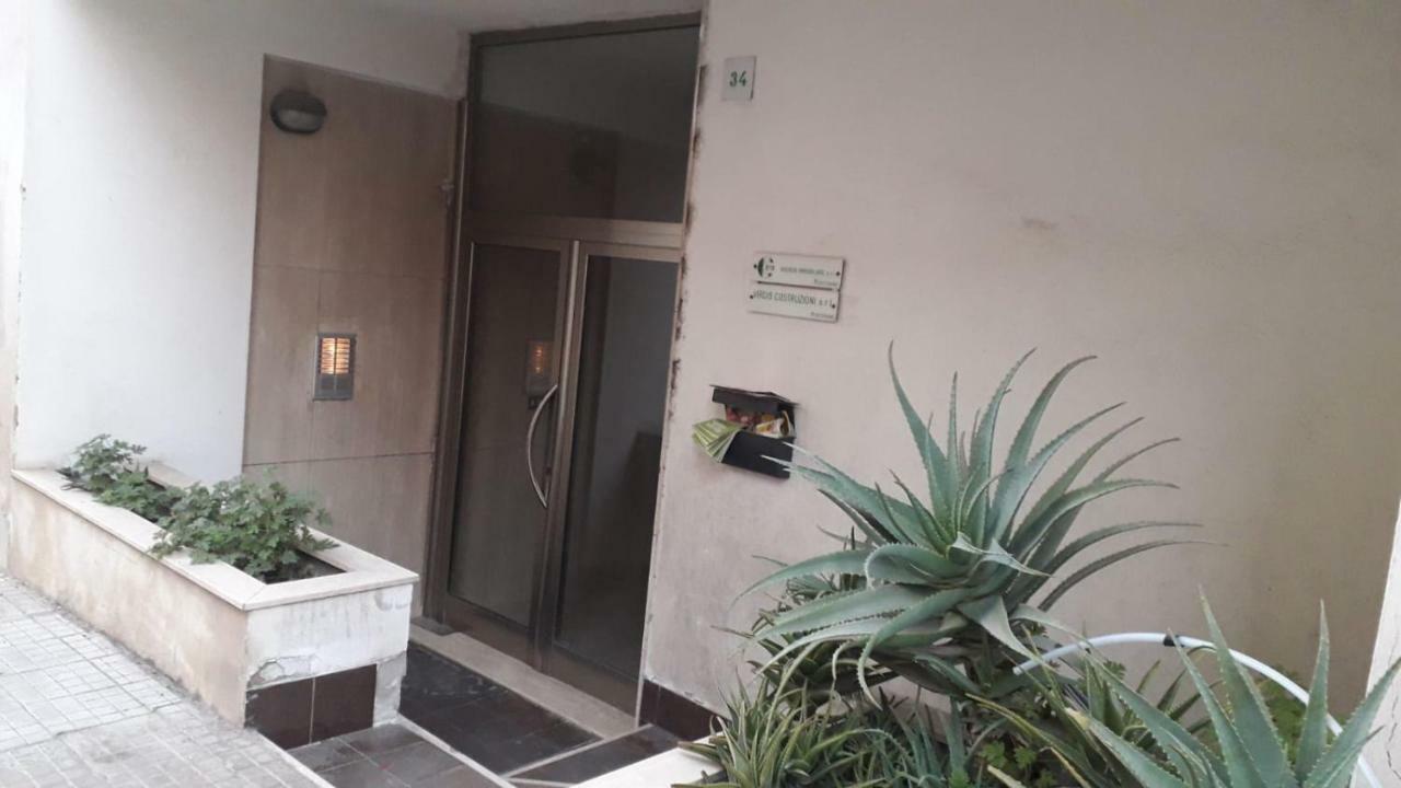 Casa Teatro Lägenhet Sassari Exteriör bild